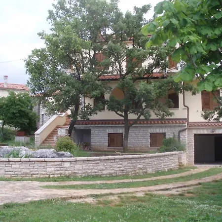 Family Friendly With A Swimming Pool Manjadvorci, Marcana - 2209 Appartamento *