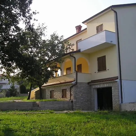 Family Friendly With A Swimming Pool Manjadvorci, Marcana - 2209 Appartamento *