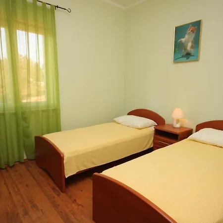 Appartamento Family Friendly With A Swimming Pool Manjadvorci, Marcana - 2209 *