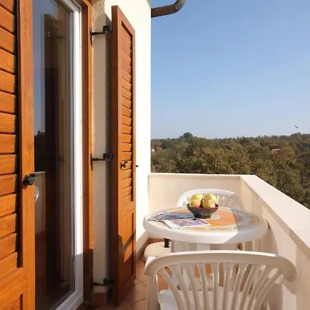 Family Friendly With A Swimming Pool Manjadvorci, Marcana - 2209 Appartamento Barban