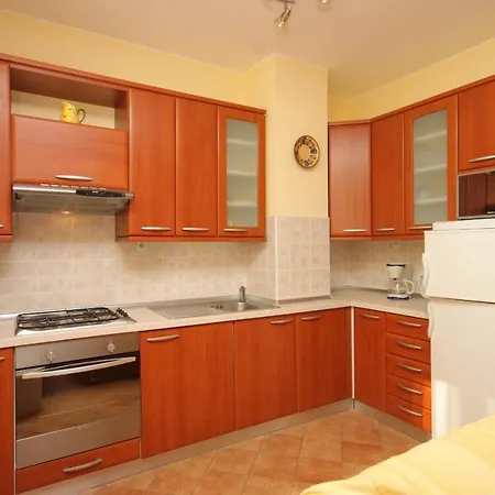 Family Friendly With A Swimming Pool Manjadvorci, Marcana - 2209 Appartamento Barban
