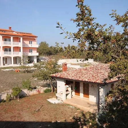 Family Friendly With A Swimming Pool Manjadvorci, Marcana - 2209